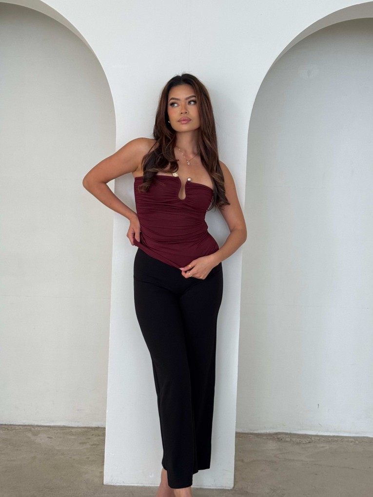 Sleek Elegance Strapless Top